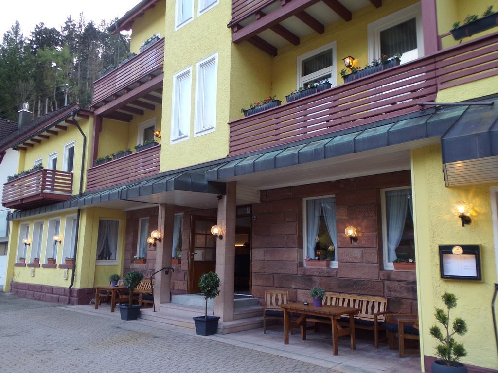 לאוטרבאך Hotel Sieben Linden מראה חיצוני תמונה