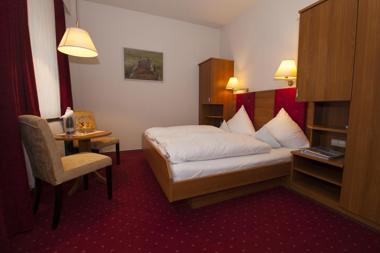 לאוטרבאך Hotel Sieben Linden מראה חיצוני תמונה