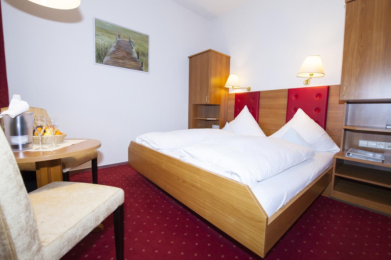 לאוטרבאך Hotel Sieben Linden מראה חיצוני תמונה