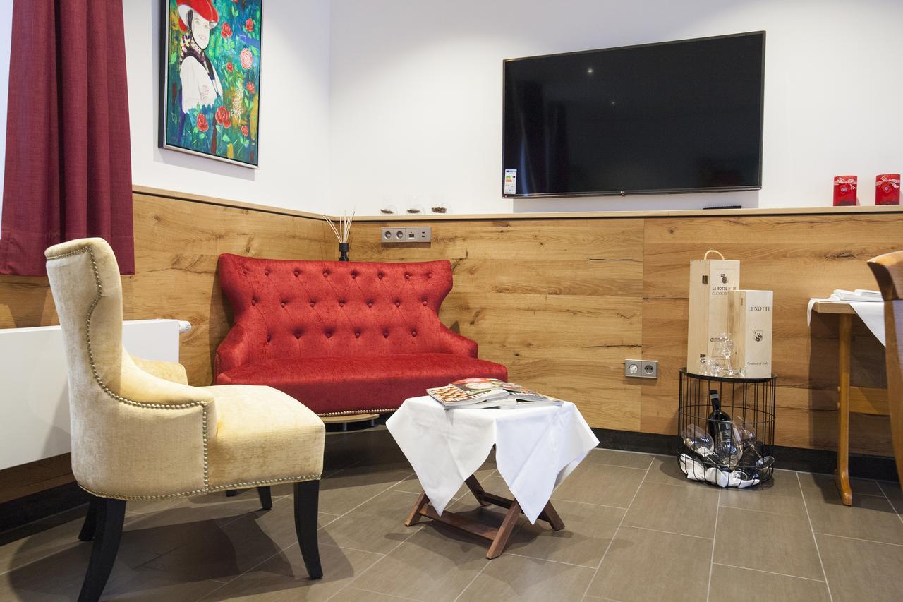 לאוטרבאך Hotel Sieben Linden מראה חיצוני תמונה